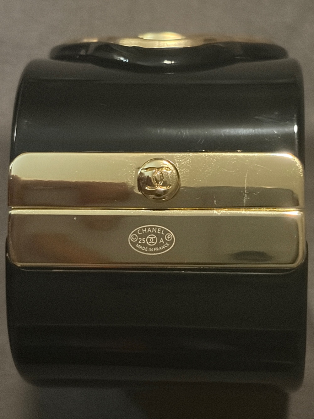✨ 🖤   Chanel CC Cuff   🖤✨ - Picture 13 of 15